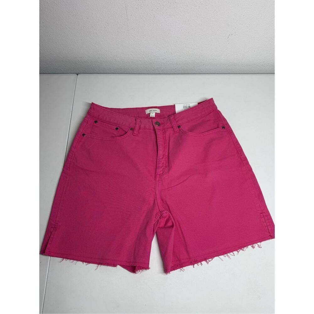 NWT On 34th Women’s High Rise Frayed Denim Pink Shorts Size 14
